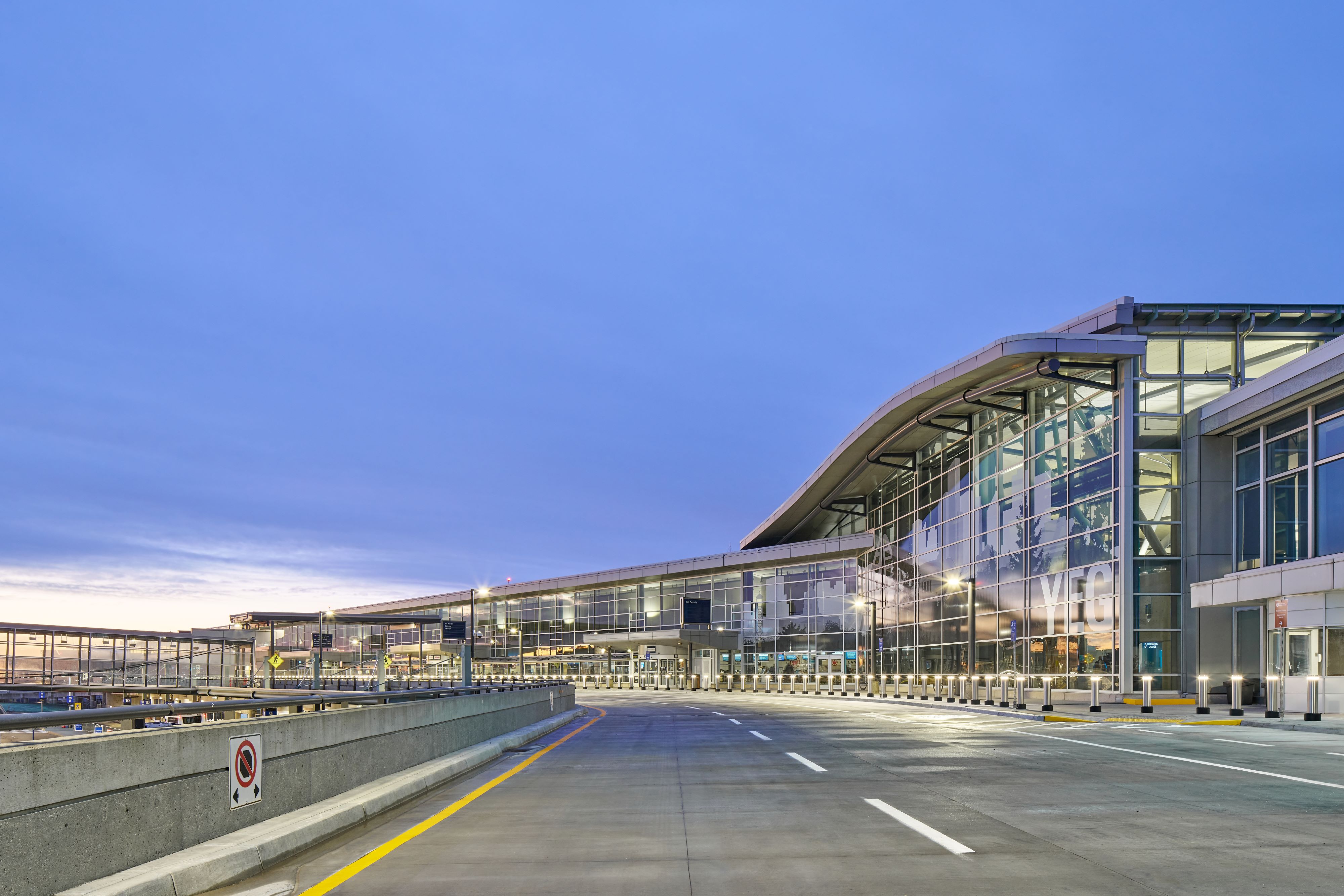 YEG Departures Roadway